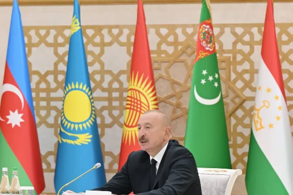 Azerbaycan ve Orta Asya liderleri Türkmenbaşı’nda 8. İstişare Toplantısı’nda bir araya geldi