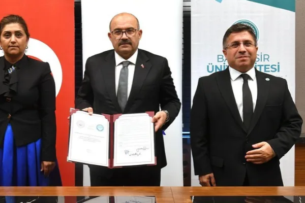 Balıkesir’de yaşlı hizmetlerinde geriatrik yaklaşım için iş birliği protokolü imzalandı