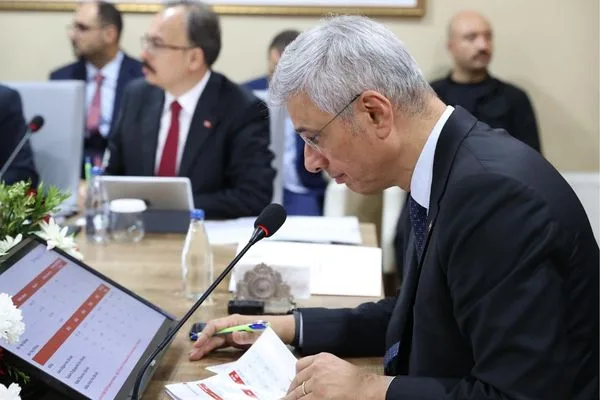 Memişoğlu, TBMM’de AK Parti Grup Başkanı Abdullah Güler’i ziyaret etti