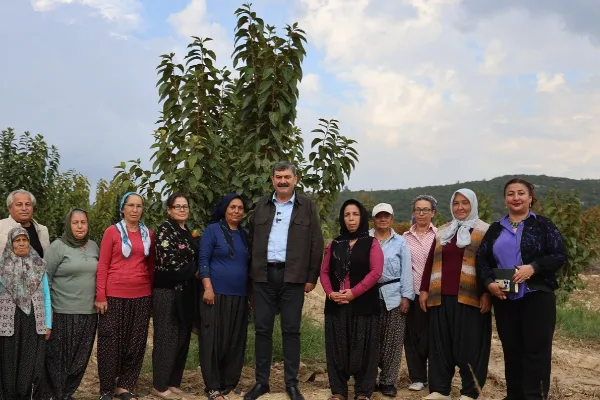 Toroslar’da kadın çiftçiler üretimdeki sorun ve beklentilerini anlattı