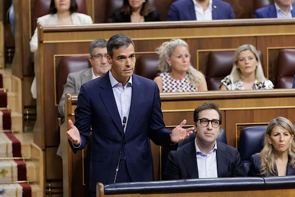 Sanchez: Üniversitenin işletmeye dönüşmesini önlemek için düzenleme hazırlıyoruz