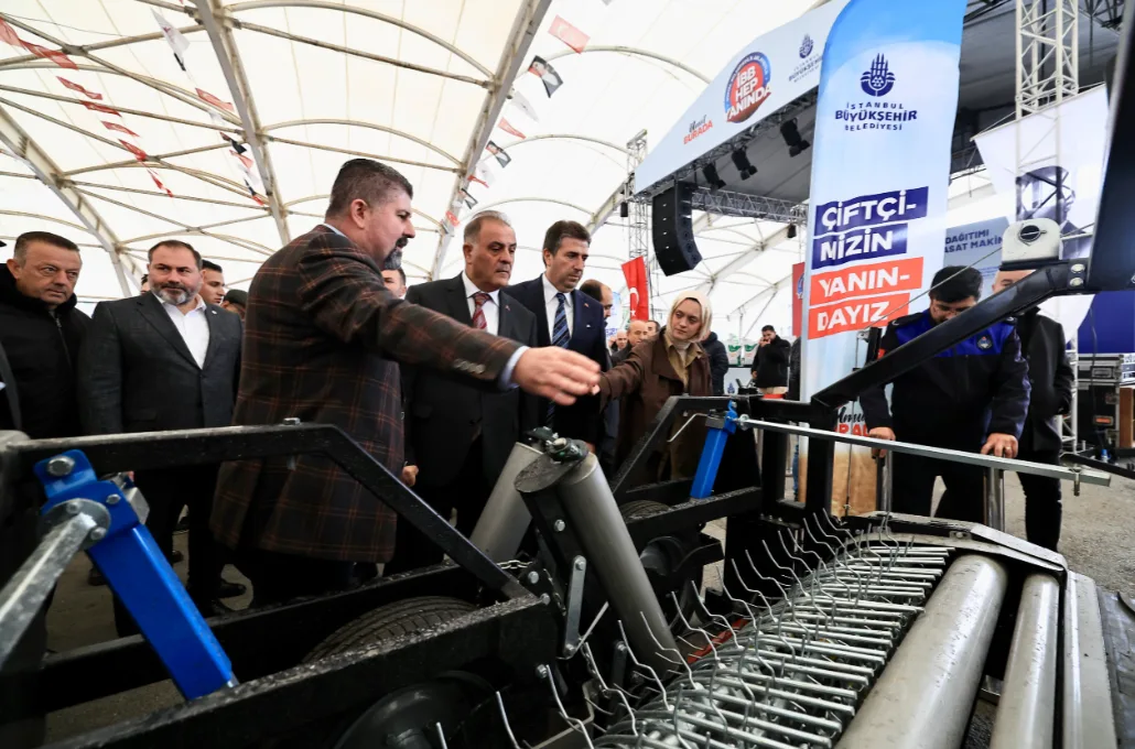 İBB’den çiftçilere 116 ton yem bitkisi tohumu ve hasat makinesi desteği