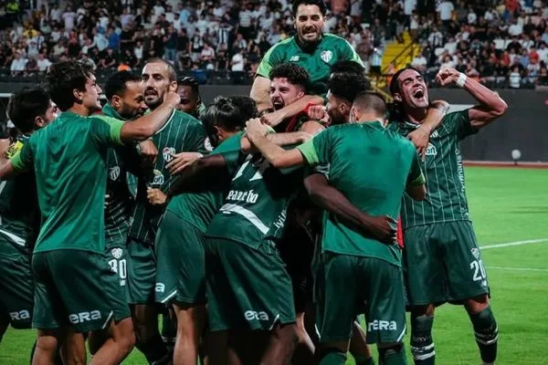 Bursaspor, Bandırmaspor karşısında liderliğini korumak istiyor