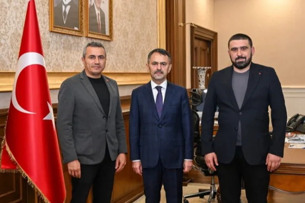 İzmit Akpınar Muhtarı Obuz ve iş insanı Öter’den Vali Aktaş’a ziyaret