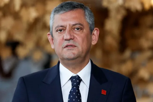 Özgür Özel, Erkan Baş ve beraberindeki heyetle görüştü