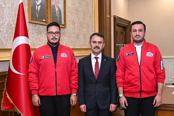 T3 Vakfı ve Deneyap Atölyesi temsilcileri Vali Aktaş’ı ziyaret etti