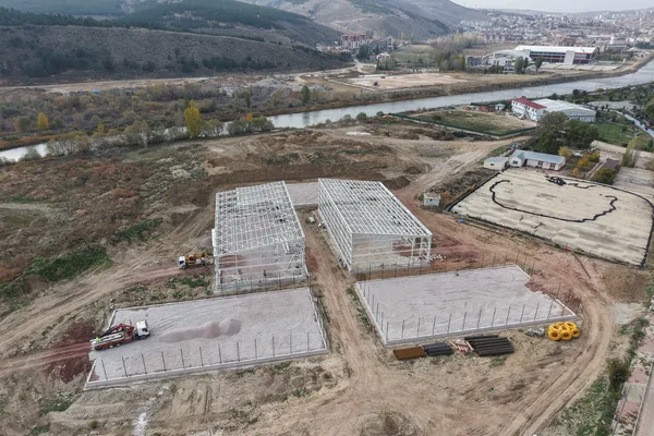 Bayburt’ta tenis kortları ve futbol sahası içeren spor kompleksi yapılıyor