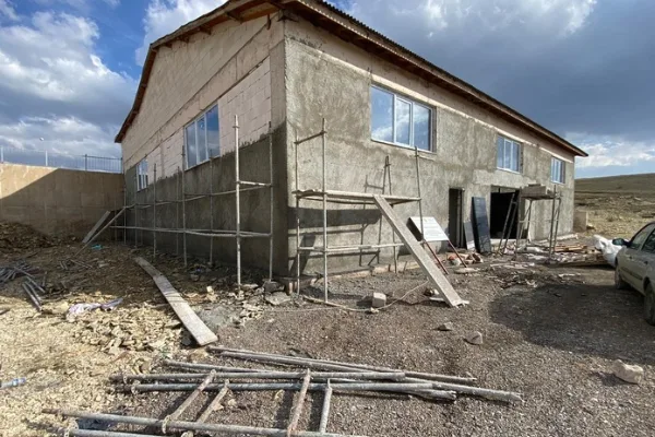 Bayburt’ta 410 metrekarelik bakliyat paketleme tesisinin yapımı sürüyor