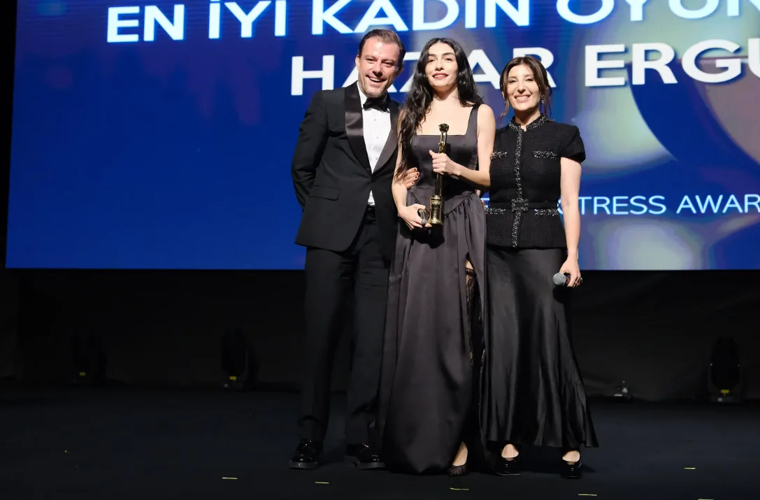 Altın Koza’da En İyi Film ve Yönetmen ödülleri Ali Vatansever’e verildi