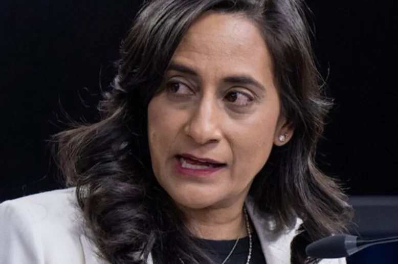 Anand: Kanada’nın geleceğini şekillendiren kararlar kendi elinde kalmalı