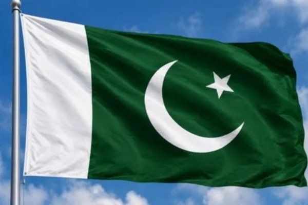 Pakistan Başbakanı Şahbaz Şerif, Riyad Havalimanı’na saldırıyı kınadı