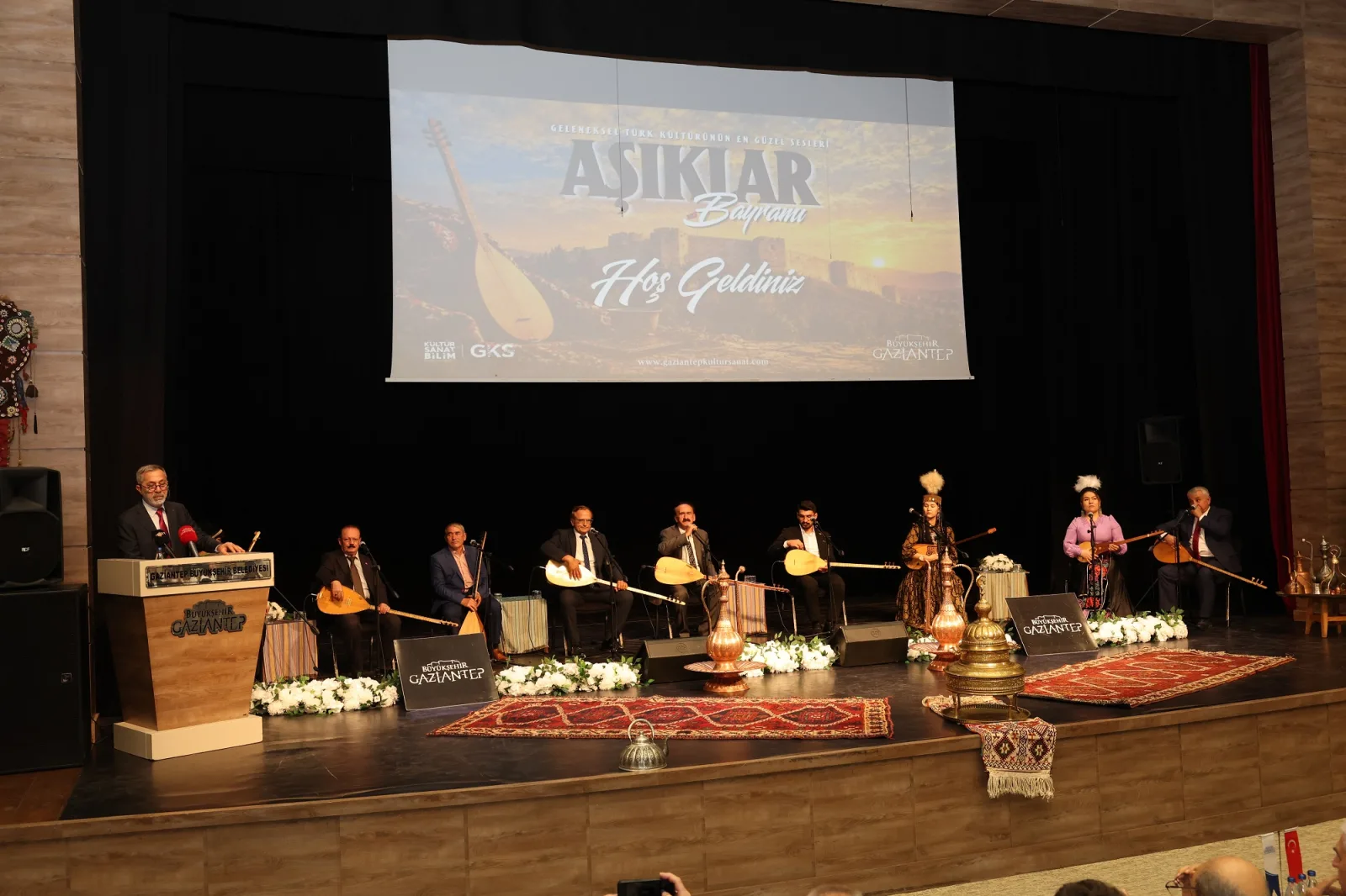 Gaziantep’te Aşıklar Bayramı’nda Türk dünyasının ozanları buluştu
