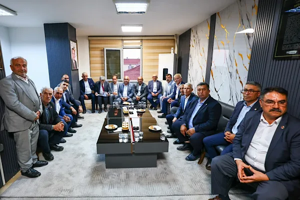 Dutlulu, Köprübaşı’nda muhtarlarla yatırımlar ve projeleri görüştü