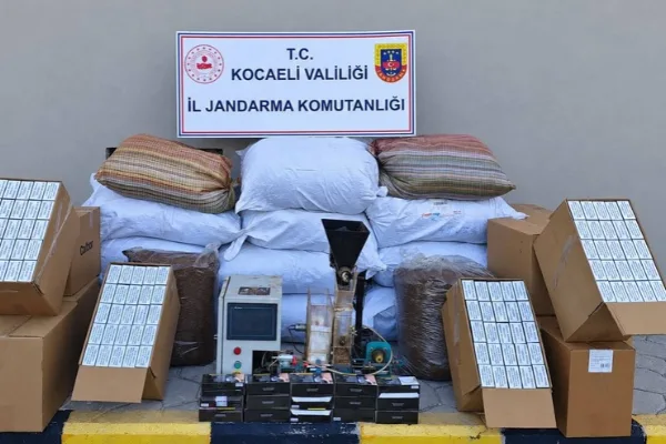 Kocaeli’de yaklaşık 1 milyon TL değerinde kaçak tütün ve makaron ele geçirildi