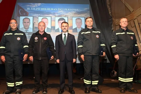 Gölcük Tersanesi Komutanlığının 100. kuruluş yıl dönümü törenle kutlandı