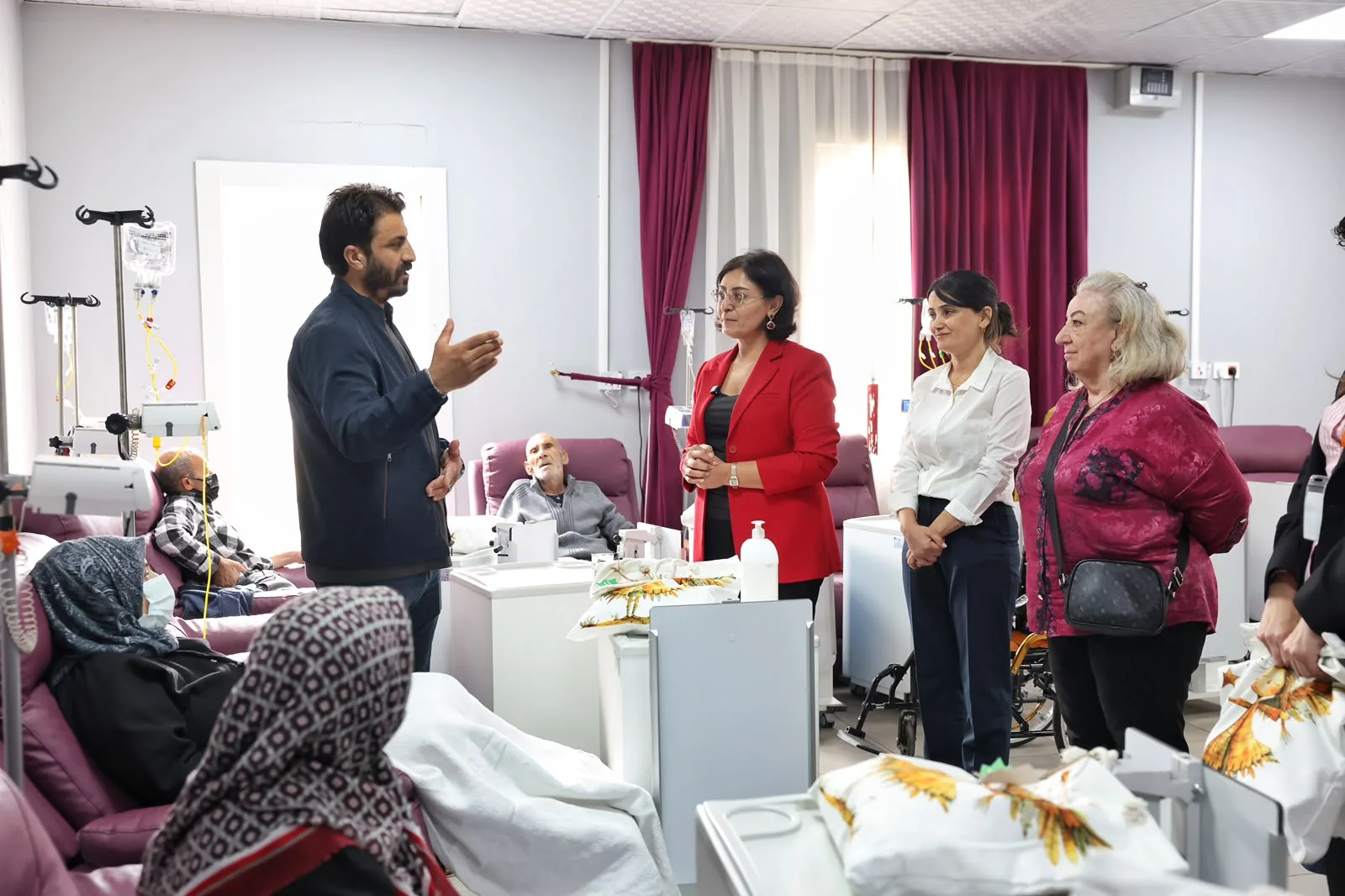 Kayapınar Belediyesi’nden onkoloji hastalarına moral ziyareti