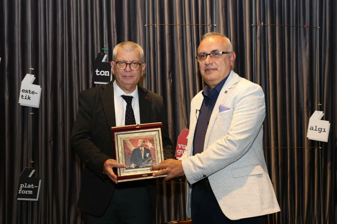 Aydın Keleşoğlu, Cumhuriyet’in ilanına giden süreci Osmangazi’de anlattı