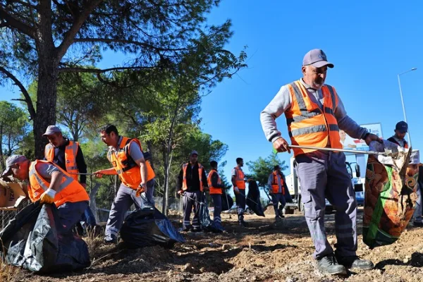 Antalya Büyükşehir Belediyesi COP31 hazırlıklarını 50 araç ve 300 personelle sürdürüyor