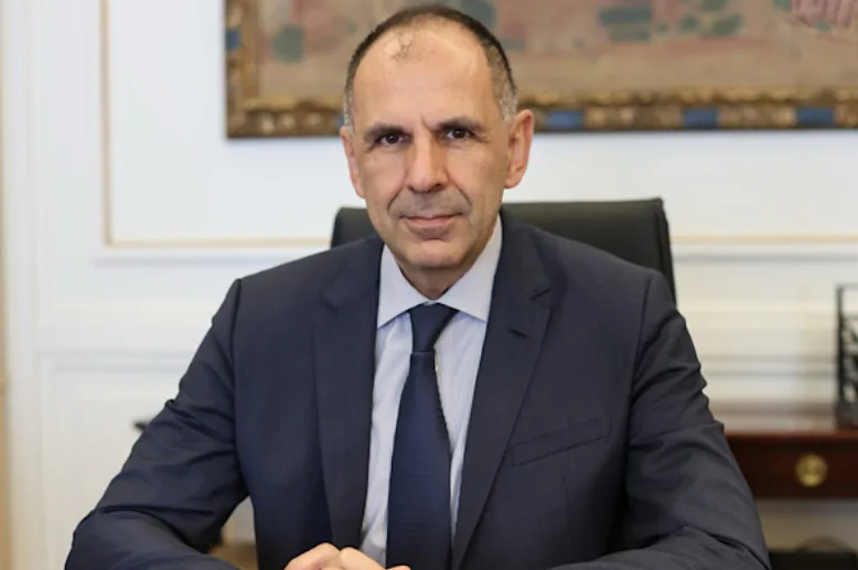 Gerapetritis: Yunanistan dış politikada ani tepki vermiyor, planlı hareket ediyor