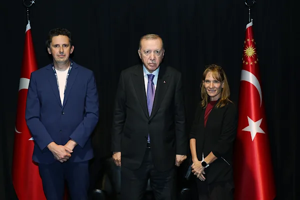 Cumhurbaşkanı Erdoğan, SpaceX yöneticileri Hunter ve Nicolls’u kabul etti