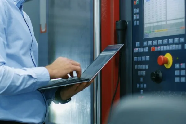 Piyasalarda Fed beklentileri ve fon soruşturmasına ilişkin gelişmeler izleniyor