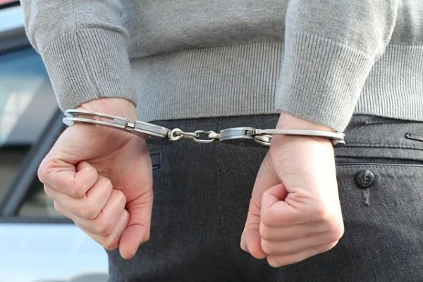 Şanlıurfa’da 308 kutuda 15 bin sentetik ecza hapı ele geçirildi, bir şüpheli tutuklandı