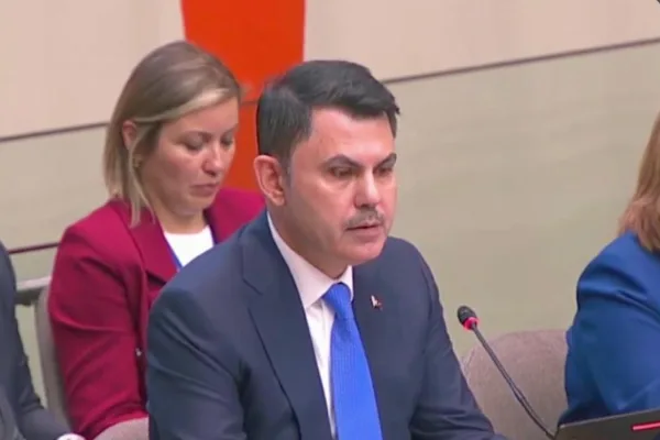 Bakan Kurum, AK Parti buluşmasında Konyalılarla bir araya geldi