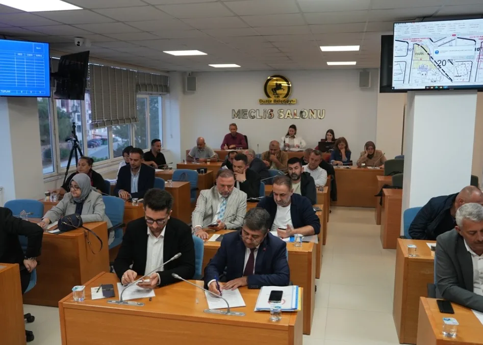 Düzce Belediye Meclisi, 17 gündem maddesini karara bağladı