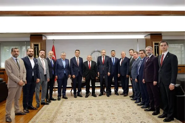 Büyükkılıç, yeniden seçilen Gülsoy ve Büyüksimitci’yi kabul etti