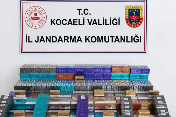 Kocaeli’de araçta 400 bin TL değerinde 1.600 paket ısıt