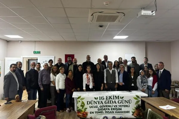 İzmit’te gıda güvenliği ve toplum sağlığına ilişkin söyleşi düzenlendi