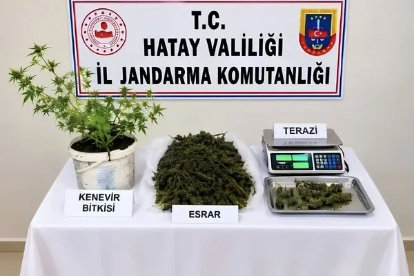 Hatay’ın Kumlu ilçesinde uyuşturucu operasyonu: A.G. tutuklandı