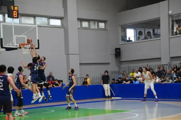 ÇBSK, Türkiye Basketbol 2. Ligi'nde sezonun ilk maçında Titan Akademi'yi 82-55 yendi