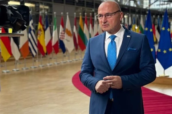 Hırvatistan Dışişleri Bakanı Radman, Husilerin Riyad Havalimanı saldırısını kınadı