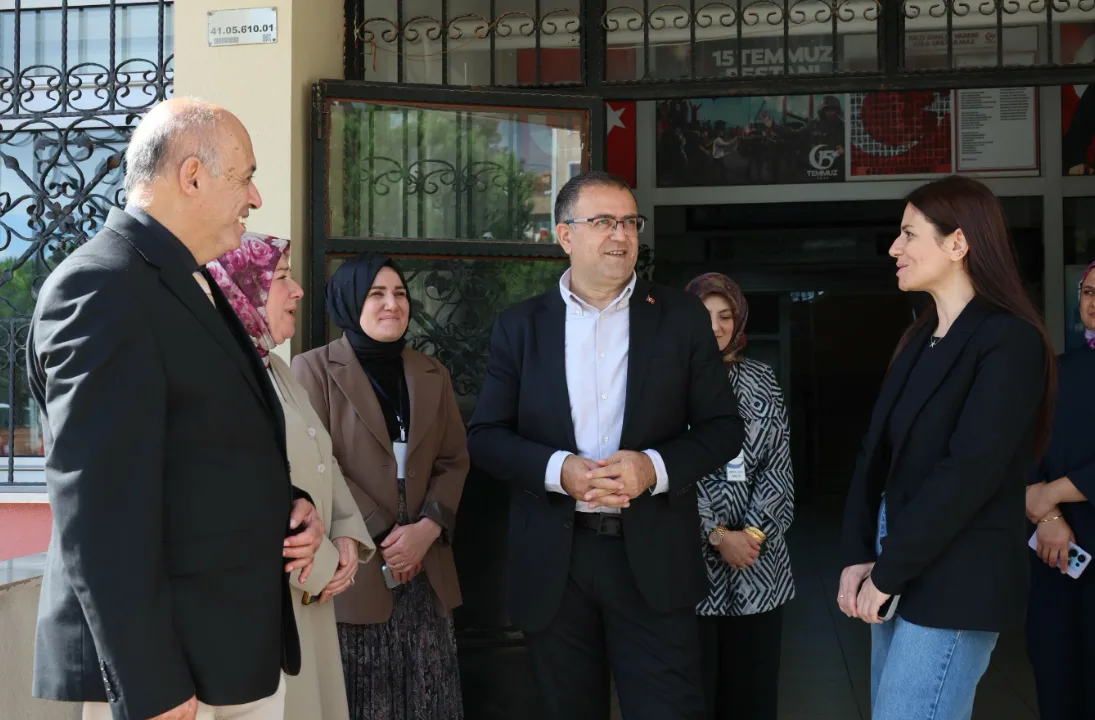 Başkan Gökçe’den okullara ziyaret