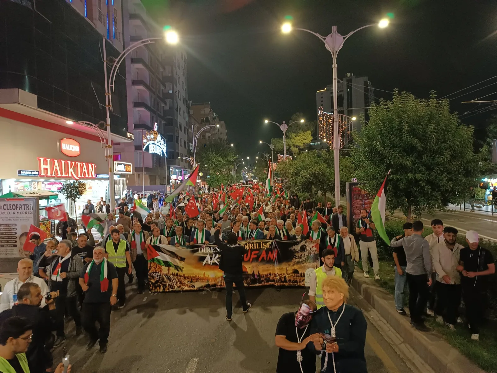 Şanlıurfa’da Gazze’ye destek yürüyüşü düzenlendi