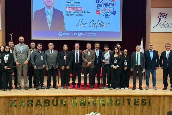 Başkan Çetinkaya, Karabük Üniversitesi’nde kariyer günlerine katıldı