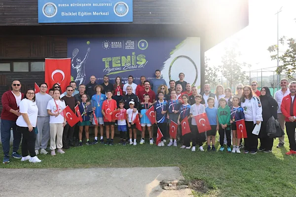 Bursa’da 29 Ekim Cumhuriyet Tenis Turnuvası düzenlendi