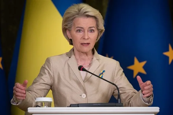 Von der Leyen: Macarların baskıya karşı gösterdiği cesaret yaşamaya devam ediyor