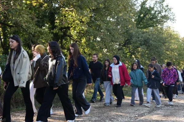 Düzce’de yaklaşık 150 genç Dünya Yürüyüş Günü’nde 5 kilometre yürüdü
