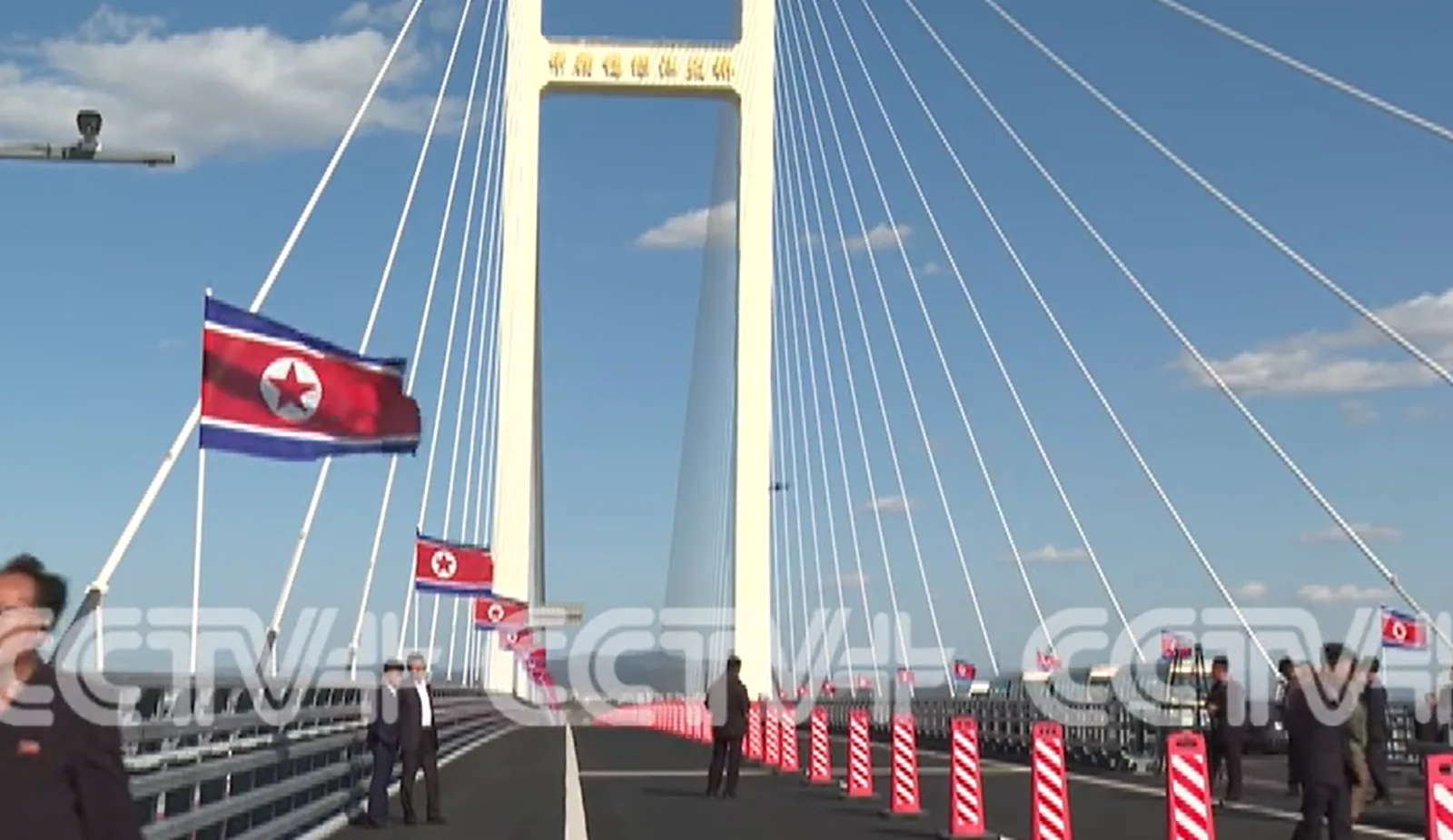 Çin-Kuzey Kore arasındaki Yalu Nehri Köprüsü yük taşımacılığına açıldı