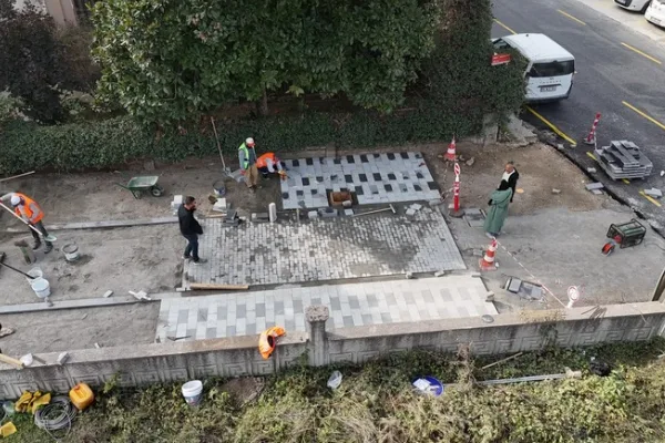 Düzce’de Millet Bahçesi ile Merkez Park arasında Yeşil Yol çalışması başladı