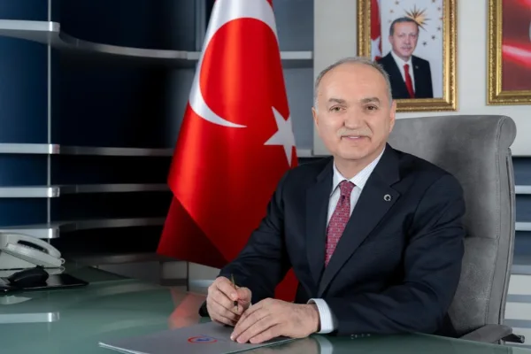 Başkan Özlü, Cumhuriyet Bayramı’nın 103’üncü yıl dönümünü kutladı