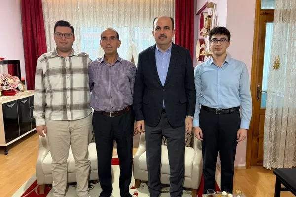 Başkan Altay, Vefa Umresi’nden yararlanan vatandaşları ziyaret etti