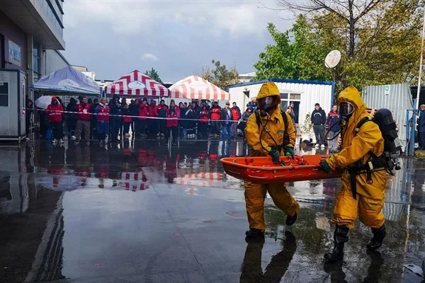 Beylikdüzü’nde KBRN risklerine karşı seminer ve saha tatbikatı düzenlendi