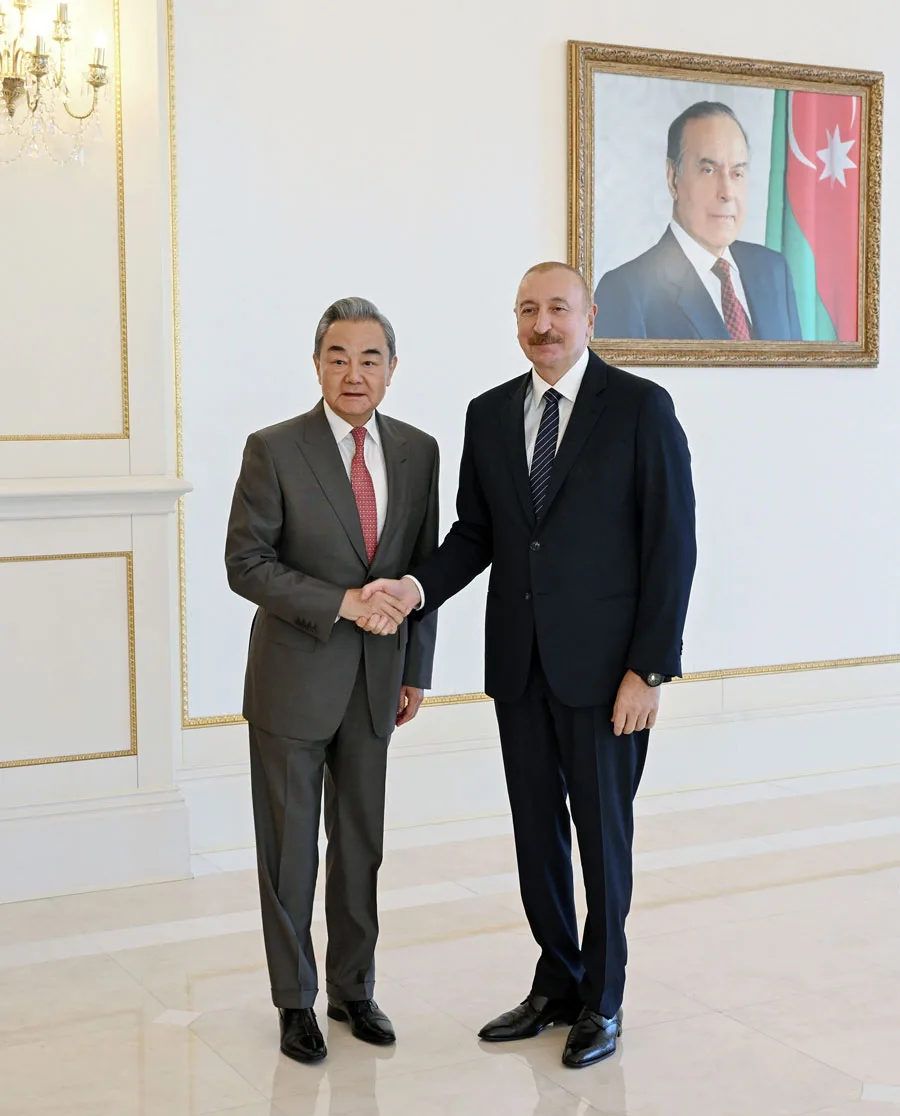 Çin ve Azerbaycan'dan Orta Koridor işbirliğini der