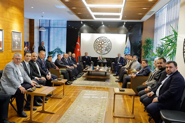 Büyükkılıç’tan yeniden seçilen oda başkanları Büyüksimitci ve Gülsoy’a tebrik ziyareti