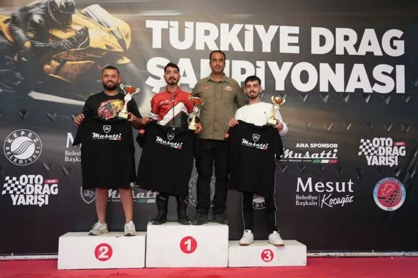 Türkiye Drag Şampiyonası’nın Kepez etabında kategorilerin birincileri belli oldu