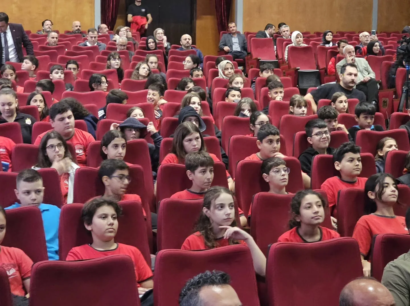 Gölcük’te 13 Ekim kapsamında afet risklerinin azaltılması paneli düzenlendi
