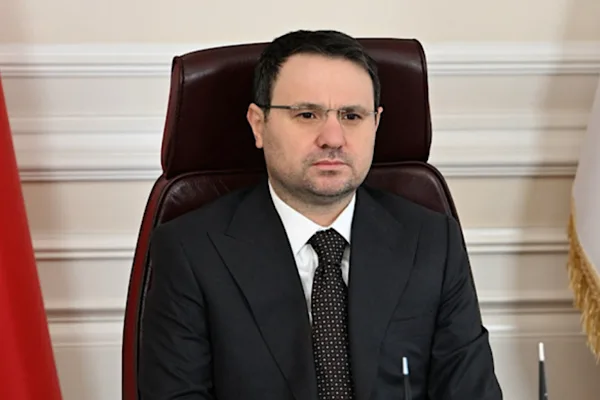 Bakan Gürlek, Aliya İzzetbegoviç’i vefat yıl dönümünde rahmetle andı